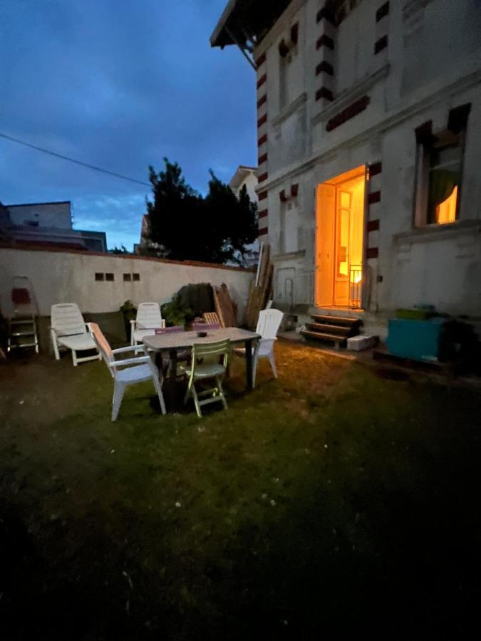 Chambre Sur La Falaise De Pontaillac Во-сюр-Мер Экстерьер фото